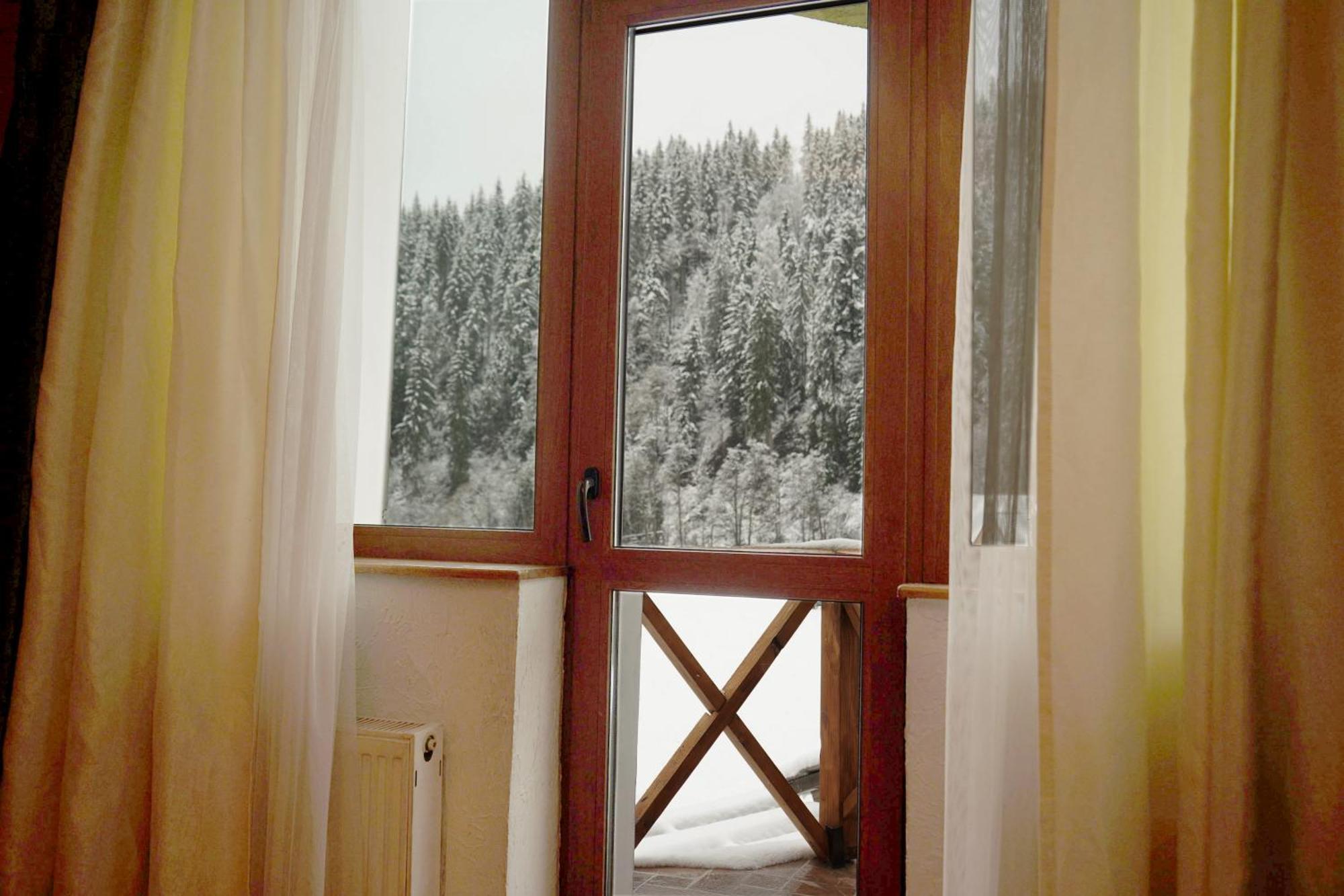 Girskiy Prutets Bukovel Exterior photo